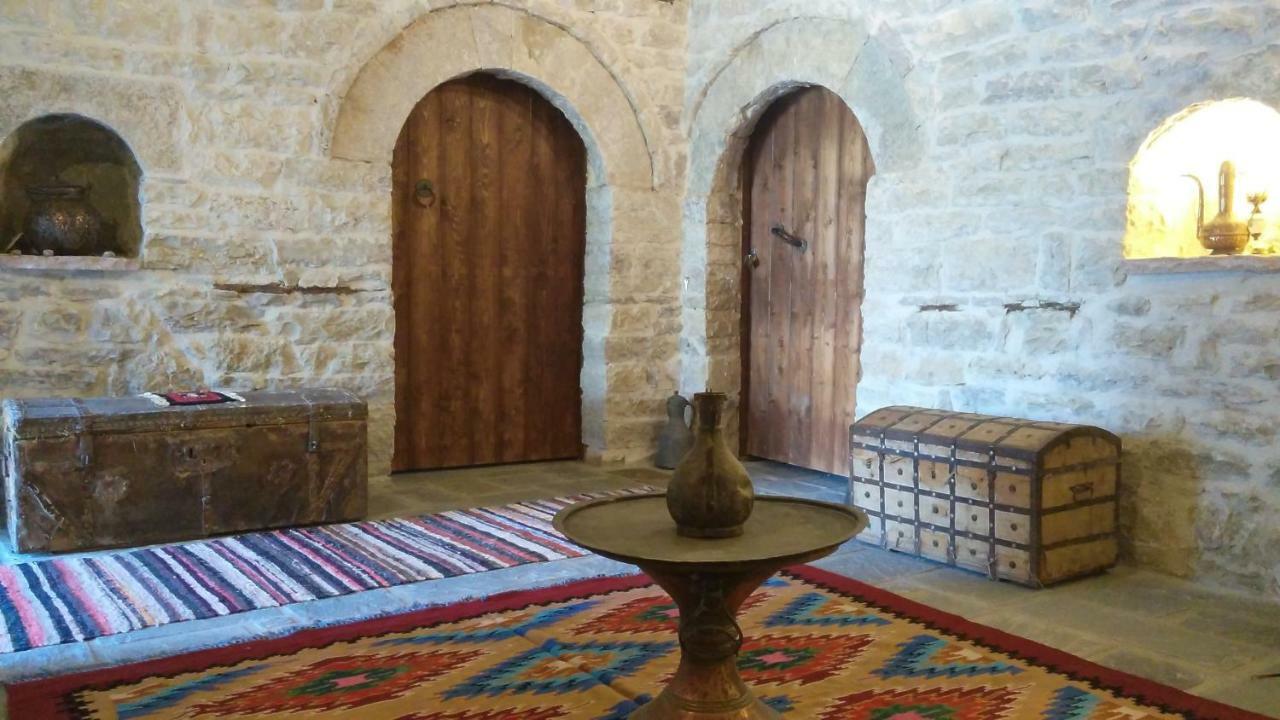 Konaku Guest House Гірокастра Екстер'єр фото